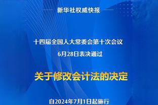 ?就差哥哥了！小库里和老库里一起为黄蜂拍定妆照